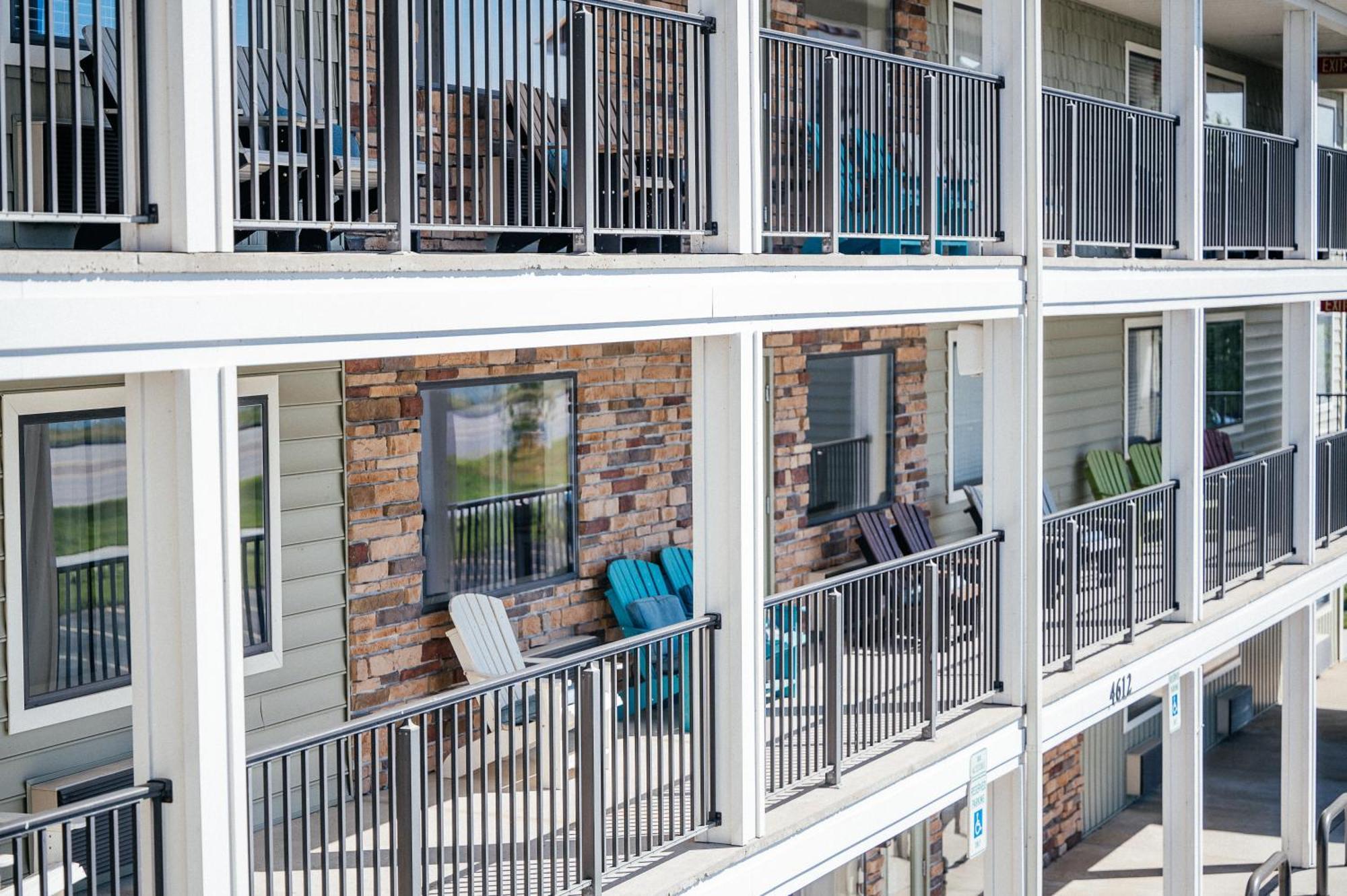 Kasa Gold Coast Inn Traverse City Bagian luar foto