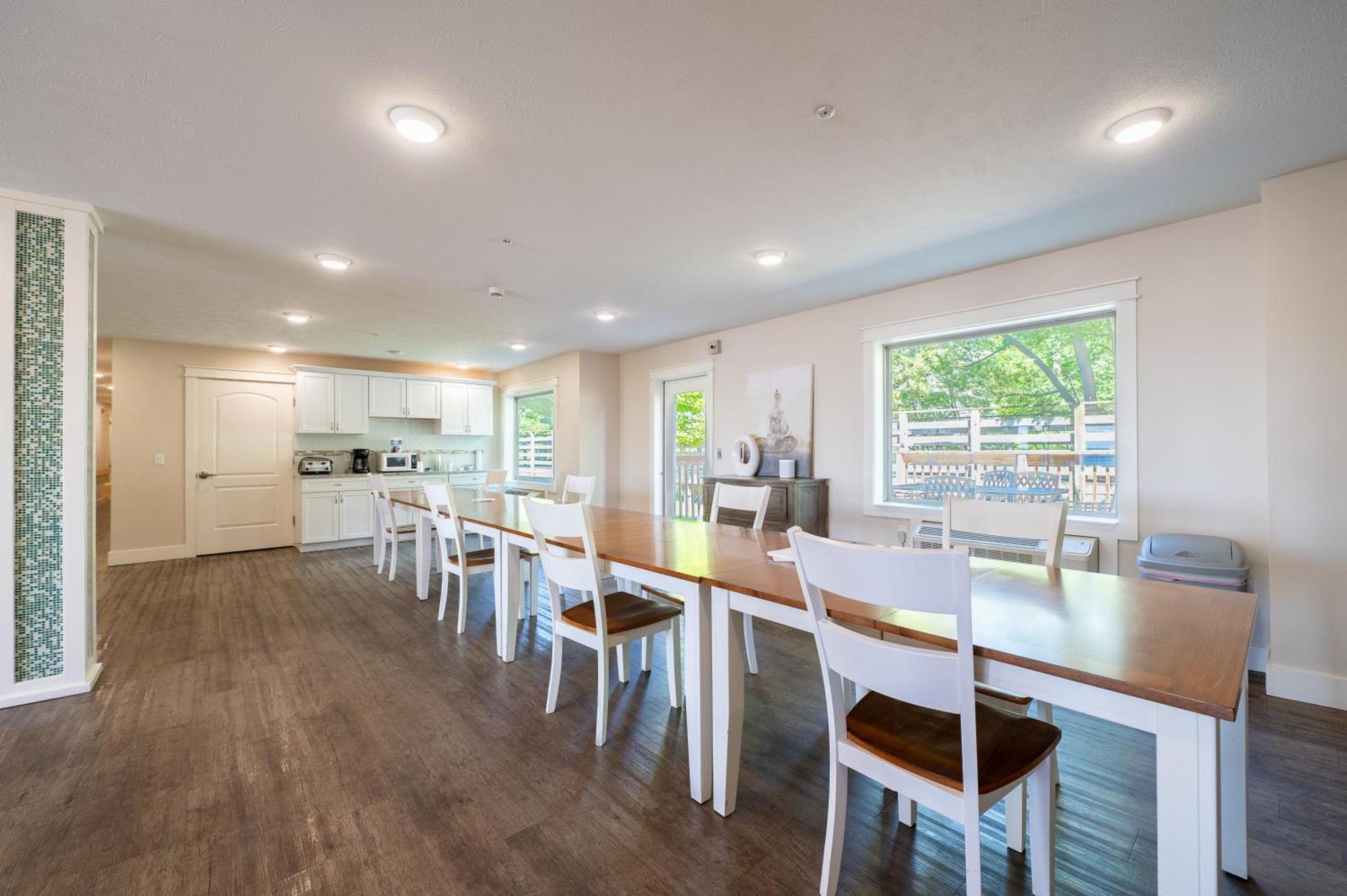 Kasa Gold Coast Inn Traverse City Bagian luar foto